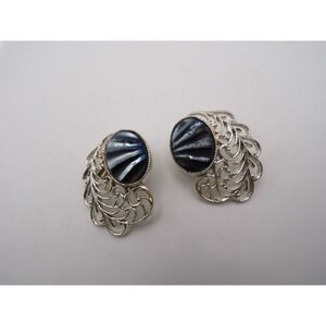 Vintage‎ style Napier clip-on earrings with filigree setting and blue stone